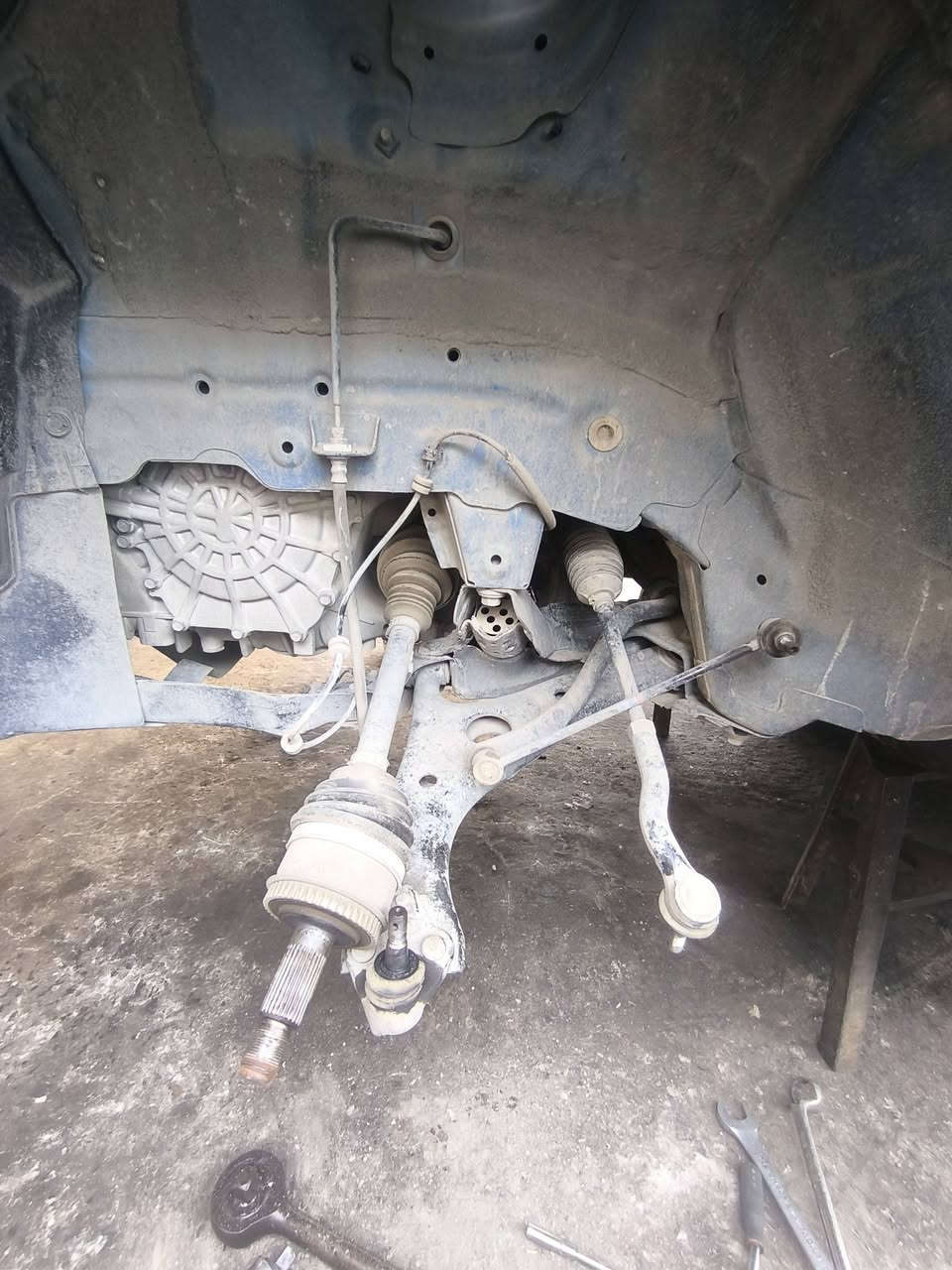 حداد صدر وادوات احتياطيه 
🔧🚗 جانب من أعمالنا اليومية

ومن الله التوفيق مستمرين بتوفير الأدوات، الصيانة وخدمة التوصيل

محل الصادق 

🚙 HAVAL H2

تم بفضل الله فحص الصدر الأمامي والخلفي، وتبين أن المستهلك هو الصدر الأمامي فقط، وتم تبديل القطع المستهلكة وتشمل:

🔩 دبلات أمامي (2)

🔩 بوش طبلاط (4)

🔩 روس رواط (2)

🔩 طوبات (2)

✔️ متوفر لدينا جميع قطع الصدر الأمامي والخلفي لكافة أنواع السيارات

✔️ خدمة صيانة وحدادة صدر بنفس الوقت

📍 العنوان: بغداد – ساحة الطيران – الفرع الثالث – شارع حجي منيشد

☎️ للاستفسار:

***********

***********

#صيانة_سيارات #حدادة_صدر #قطع_غيار #HAVAL #هافال #بغداد #ساحة_الطيران #ميكانيك #تصليح_سيارات #العراق
