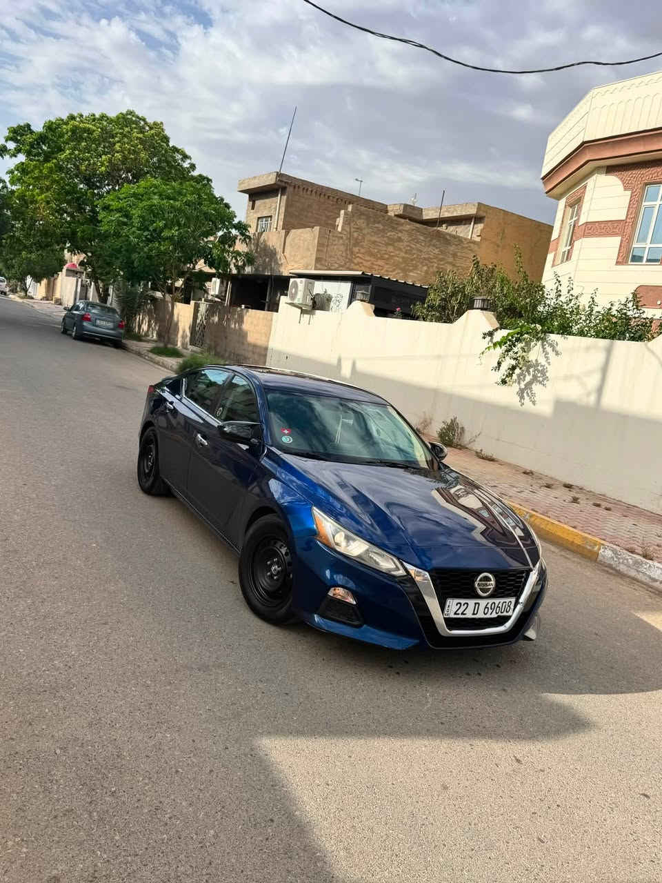 نيسان التيما 20s
مكينه 2500
لون ازرق شذري 
لايت زنون 
بسمي هزه براد رقم جديد سنويه ل 31
كير مكينه تبريد صدر كله كفاله شرط فحص
سياره مابيها مصرف ربع دينار
صفاح موس بجم كيس بدون بارد لا رصعة
بيها قبغ جنطه وجاملغ خلفي صبغ فقط 
بدون ايرباك 
تخم تاير جديد باتري جديد
صدر بعده على بلاد
سياره على وضع الشركه بعدها برغي مامفتوح بيها
ماشيه 90mi
السعر 130 وبيها مجال بسيط
مكاني بغداد الأعظميه
***********
