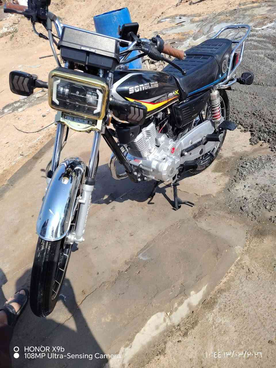 دراجه للبيع سيفان 5نمره محرك 200سيسي موديله 2025 دراجه تخبل نضيفه كلش  وراق سكنر شراي يتصل
***********
