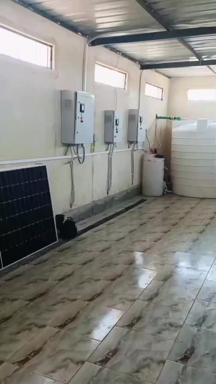 بفضل الله تستمر شركة اوشن في تقديم خدماتنا لعملائنا،لنكون اختياركم الأول و المستمر💯👌🏽
💥 اوشن لأنظمة معالجه المياه (عنوان الثقه - بصمتنا لها فارق). 
💥سعادة عملائنا هي مقياس نجاحنا👍🏽💯💯
💥تم بحمدالله توريد و تركيب و تشغيل محطة تحليه مياه تعمل (بالطاقة الشمسية) 🌞⚡.
☑️ بسعه (200m³/D).
☑️ أملاح الدخول ⬅️ 13000 
☑️ أملاح الخروج ⬅️ 87
                      مكونات المحطة⬇️
☑️ طلمبة (DP40_200) DYNAPRO. 
☑️ طلمبة (28_15) AQUALIN. 
☑️ فيزيل رملي مقاس(36) PURETEC. 
☑️ فيزيل كربوني مقاس(36) PURETEC. 
☑️  طلمبة حقن Alledosrien.
☑️ فلتر 40 بوصة 9شمعة PURETEC. 
☑️  هاوسينج ( 4 ايلمينت) PALL  (450 PSI).
☑️  ممبرين LG_ES.
☑️  فلوميتر (16m³/h).
☑️ هيد رانكسين.
☑️ ميديا.
☑️ لوحة كهربائية.
🛡 وفوق كل المميزات دي متنساش اهم 3مميزات عندنا في شركه اوشن.
✅ ضمان فعلي ضد عيوب الصناعه علي كل المنتجات .
✅خدمة ما بعد البيع والدعم الفني على مدار اليوم.
✅توافر كل قطع الغيار وخدمة الصيانة الشامله لكل المنتجات.
📞 اطلب منتجات اوشن دلوقتي وخليك في المضمون !
لمبيعات التجاري:
 ‪‪+201008230069‬‬
 ‪‪+201273836766‬‬
 201273836738+ 
WhatsApp: ‪https://wa.me/+201273836766
#شركة_اوشن/#اوشن_لانظمة_معالجه_المياة/#محطاتRO
#محطات_تحلية_المياة/#محطات_فلترة/#محطات_الطاقه_الشمسية/#PURETEC/#PAII/#DYNAPRO/#ALLEDOSRIEN/#فلوميتر/#هاوسينج


**إذا كنت صاحب هذا الإعلان وتريد حذفه لأي سبب، رجاءا أرسل رسالة إلى الدعم الفني**