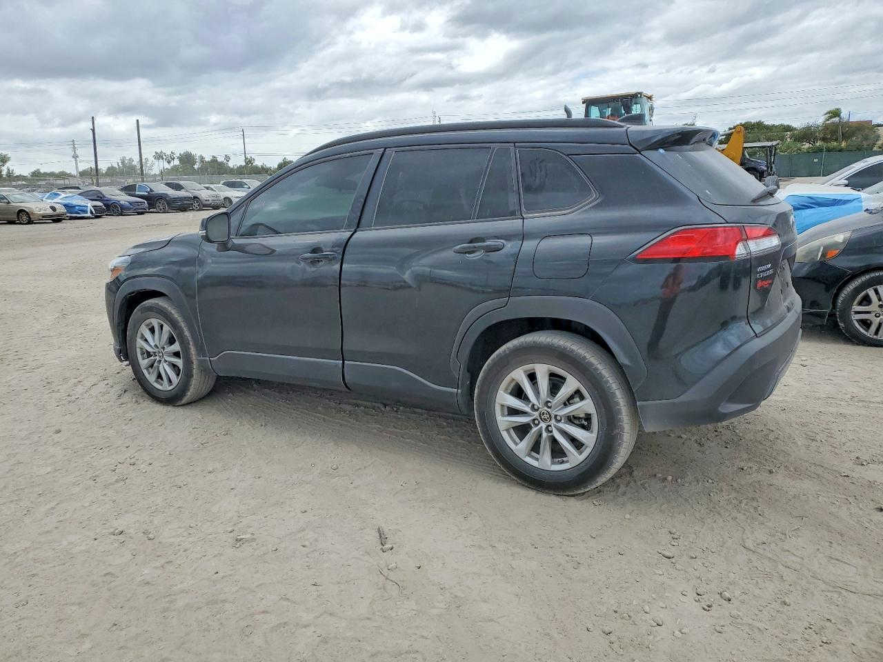 🚨 تنويه مهم
هذه السيارة معروضة في المزاد الأمريكي 🇺🇸
والمزايدة والشراء تتم عن طريق مكتب الباخرة للمزادات 🇮🇶
🔥 تدخل بكتاب الشهداء
───────────────
🚗 نوع السيارة:2025 TOYOTA COROLLA CROSS LE
📅 تاريخ المزاد:الثلاثاء 03-03-2026
💰 السعر: يتحدد داخل المزاد
📊 الممشى:18876 ميل فعلي
🛠️المحرك: 4 سلندر / 2 لتر
───────────────

🔥 مجاناً مجاناً مجاناً
📄 تقرير كارفاكس مجاني بدون أي مقابل
───────────────

🚗 سحب السيارة خلال 24 ساعة من وقت التسديد
💸 حسابات مخفّضة وعمولات أقل من السوق
───────────────

🚢 الشحن متوفر من:
🇺🇸 🇨🇦 جميع الولايات الأمريكية والكندية
➡️ شحن مباشر إلى العراق
➡️ العقبة – جبل علي – ميرسين
───────────────

🛃 تخليص كمركي كامل من ميناء أم قصر
🏔️ تخليص كمركي إلى إقليم كردستان
🇯🇴 شحن مباشر إلى عمّان (العقبة)
🇹🇷 شحن إلى ميناء ميرسين – تركيا
───────────────

🏢 فروع الشركة:
📍 الفرع الأول: بغداد – السيدية – الإعلام
📍 الفرع الثاني: الإمارات العربية المتحدة – الشارقة – الصناعية 4
───────────────

👥 مجموعة البيع والشراء:
https://www.facebook.com/share/g/17pXXBgeeU/?mibextid=wwXIfr

───────────────

🎵 TikTok:
https://www.tiktok.com/@al_bakhera?t=8qGOLioZlVE&_r=1

───────────────

📞 للاستفسار والتواصل:
+9647739115599


**إذا كنت صاحب هذا الإعلان وتريد حذفه لأي سبب، رجاءا أرسل رسالة إلى الدعم الفني**