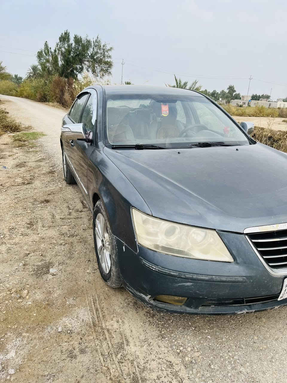 السلام عليكم سوناتا هونداي امريكي موديل 2009بيه قطعتين بدون دواخل امبدل ومصبوغ بيه البنيد والجاماغ الايسر وبيه جراد موضح داخل الصوره السياره التايرات كله جديد 90/100 صدر امامي 75/100 صدر خلفي75/100 سنويته27 تحويل ثاني يوم السعر 95 وبيه مجال حك الجيه اتصال علا الرقم غير موجود علا الفيس ***********
