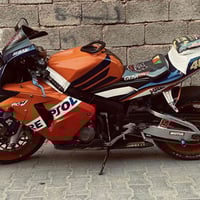 إسلام عليكم شباب دراجه سيبي rr600 لبيع تفاصيل عل رقم 07830866788