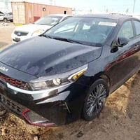 كيا فورتي GT لاين مكينه 2000 صور الحادث موجود سياره عله أيدي سعر ١٣٨ م...