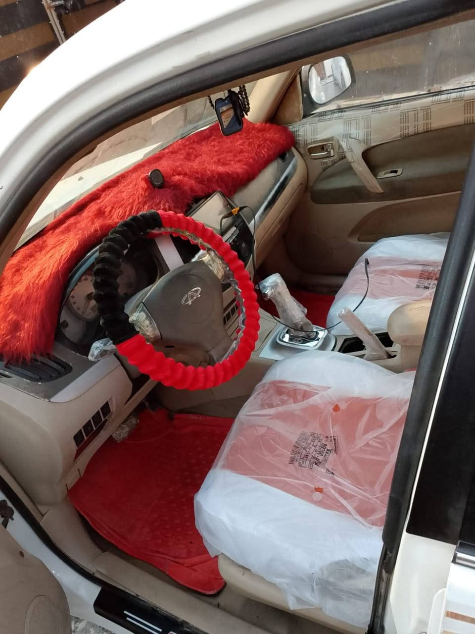 السلام عليكم تيكو موديل 11رقم كربلاء دولي بسمي كير ميكانيكي محرك ،2000كير مكينه دواخل تكم شواصي مكفولات مابيها لا ضربه ولا صبغ السياره كلشي ماعوزهة مكاني بغداد الزعفرانيه ***********بي واتساب 
السعر 55وبيه مجال للطيبين
