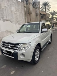 باجيرو ميتسوبيشي وكالة حبتور باجيرو موديل 2010 رقم بغداد الانكليزي    ...