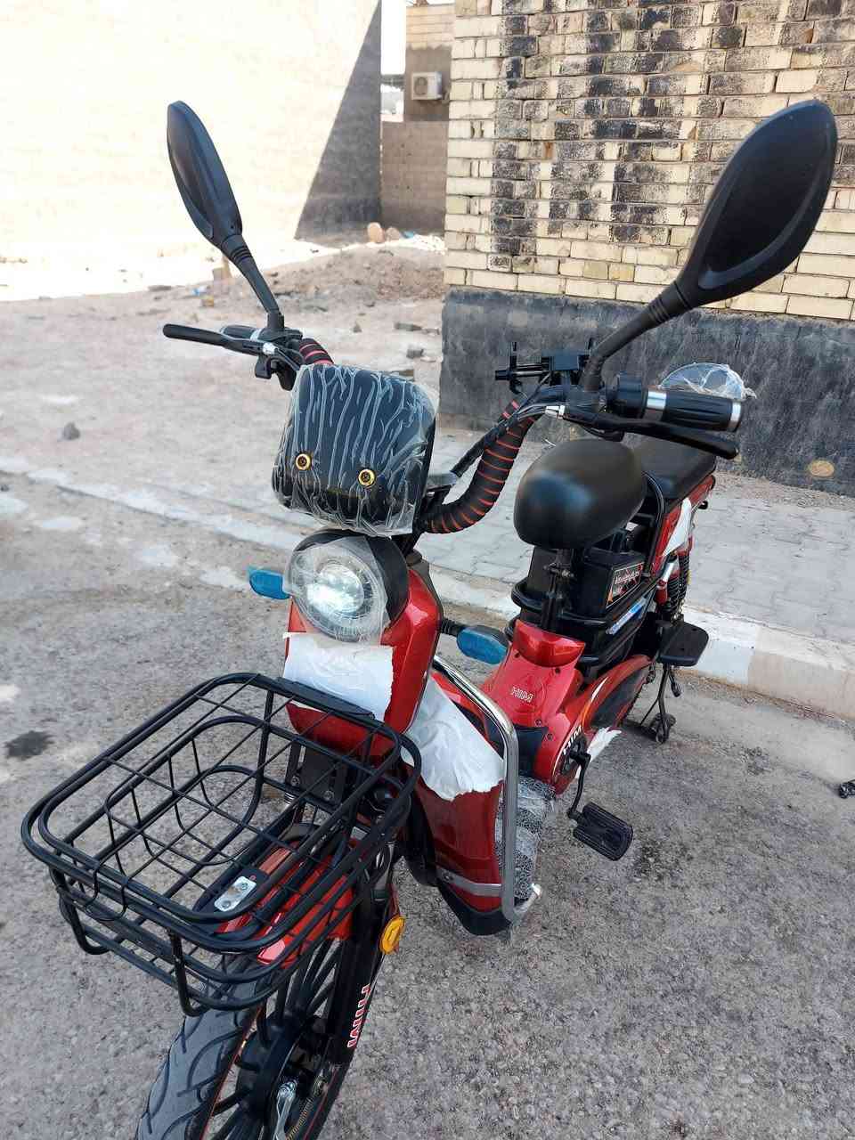 السلام عليكم دراجه شحن للبيع حجم 20 المواصفات فول إشارات رباعيه لايت بك لايت mp3 مريات بطاريات 5 السرعه 99 عاد شفاف بصمتين تشغيل بعد مفتاحين السعر 400 الموقع التنومه حي الصادق قرب المواصفات رقم الهاتف ***********
