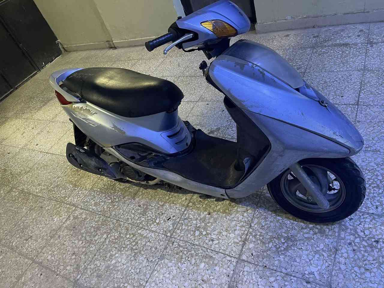 ما مفتوحه دراجه نضيفه
ستخدام شخصي سعر 600 بيهه مجال الشراب  وهاذه رقم 
صاحب الدراجه 
***********
