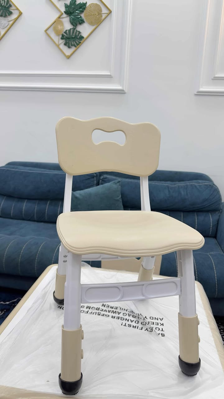 ميز وكراسي 2
كوالتي عالي جدا 
50 الف 
يوجد توصيل لجميع المحافظات


**إذا كنت صاحب هذا الإعلان وتريد حذفه لأي سبب، رجاءا أرسل رسالة إلى الدعم الفني**