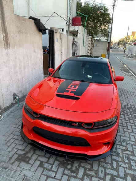 للبيع 
دوج جارجر دايتونا فول مواصفات
بيهه جاملغ و بنيد تبديل مع حافه باب الصدر صبغ و الباب كلير فقط 
الموديل 22 اصل 19 
المحرك 5.700 8V
السياره جديده 
رقم بصره حره باقيه ع استلام سنويه و رقم 
المواصفات:
نسخه دايتونا 
•نقطه عمياء
•حساسات خلفيه 
•شاشه كبيره زئبقيه
•ويل دايتونا اصلي بلادي
•فتحه سقف (سلايت)
•قماره  اسود بلادي 
مع شعار صندوق دايتونا 
•مقاعد رياضه مع جلد الفاخر 
وشعار دايتونا بالمقاعد
•المقاعد الاماميه كهربائيه
•ذاكره خزن وضعيات الجلوس
(ميموري)
•المقاعد الاماميه تدفئه وتبريد
•المقاعد الخلفيه تدفئه
•ستيرن كهربائي
•تدفئه ستيرن
•محدد سرعه
•كامره خلفيه
•تشغيل عن بعد
•مرايا متحسسه الاضاءه العاليه
• شفتات ستيرن

• دخول ذكي (بصمه)
• ⁠السعر 185بيهه مجال ماكو هيج سعر
• ⁠
الاتصال 
***********
