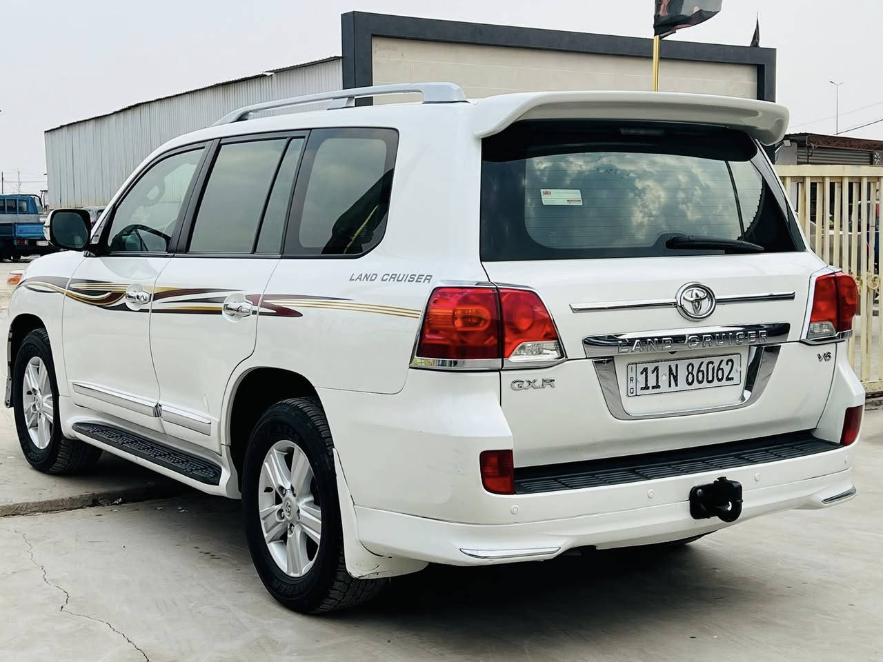 السلام عليكم الاندكروز 2013 بريم اصل السياره كفاله عامه وسونار مرفق معه الصور  السياره حاهزه للخير 
كير محرك تبريد حداديه كفاله عامه 
_________________ 
السعر 370 وبيهً مجال 
السياره بسمي تحويل ثاني يوم 
العنوان بابل الشوملي 
الاستفسار ‭٠٧٧٨ ١٦٢ ١٦٦٦‬
