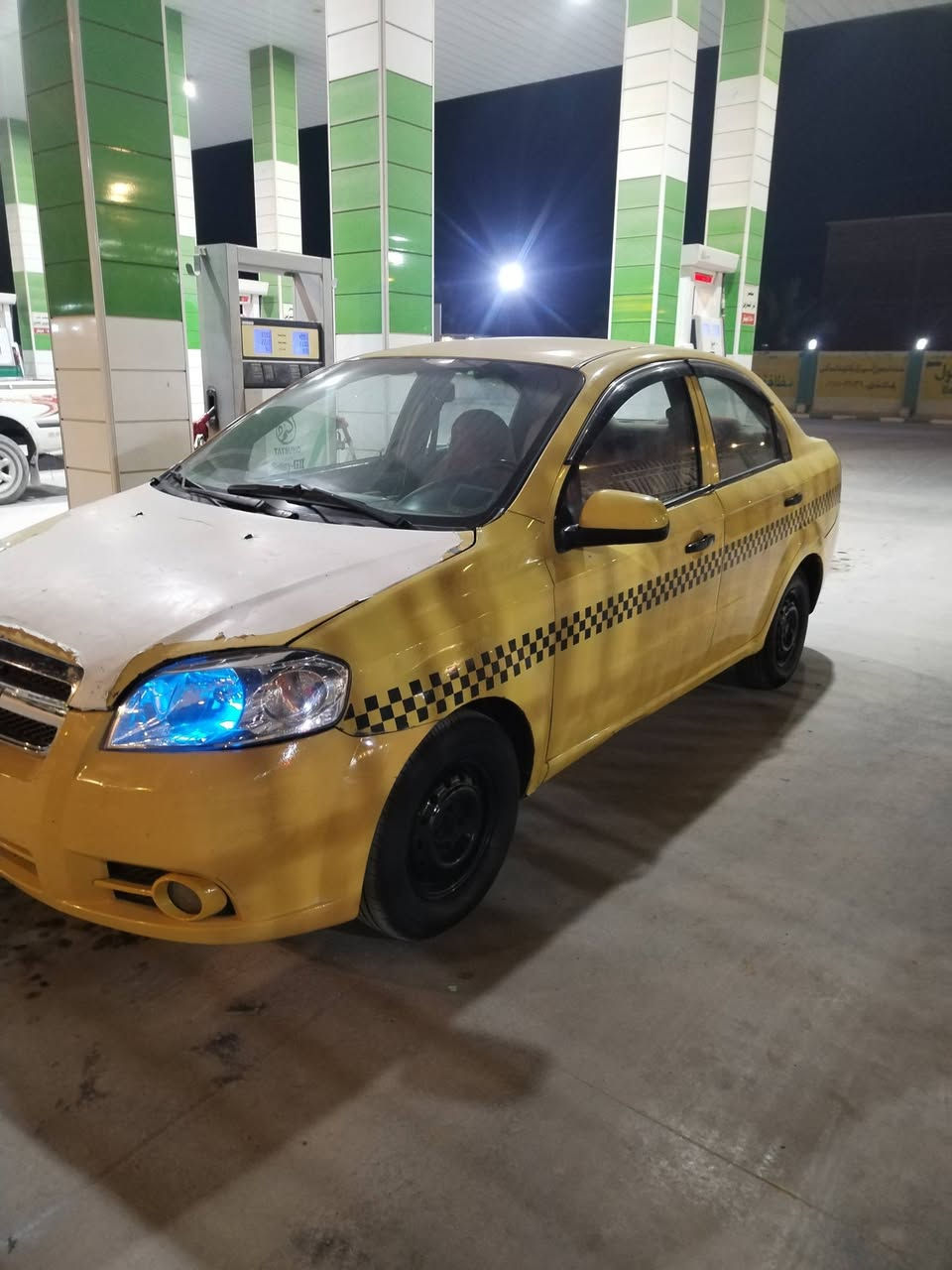 سلام عليكم سياره افيو للبيع مديل 2009 خليجي مصفره هئيه وغرامات كير مكينه حداديه تخم تاير تبريد كله مكفول وشرط مداور ثاني يوم وشوكت ميعجبك والسياره مكفوله من كل ضربه  السعر 48 وبيه مجال    هاذه ال رقم وتصل  وتدلل  ***********
