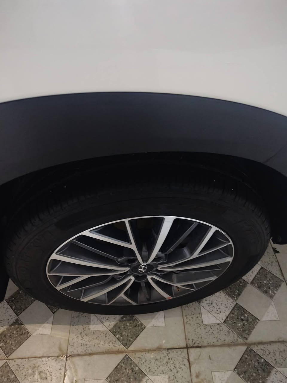 السلام عليكم توسان موديل 20خليجي كفالة عامه رقم قادسيه الجديد ماشيه 70 خمس عدسات شركه الكاصد مكان ديوانيه ***********
