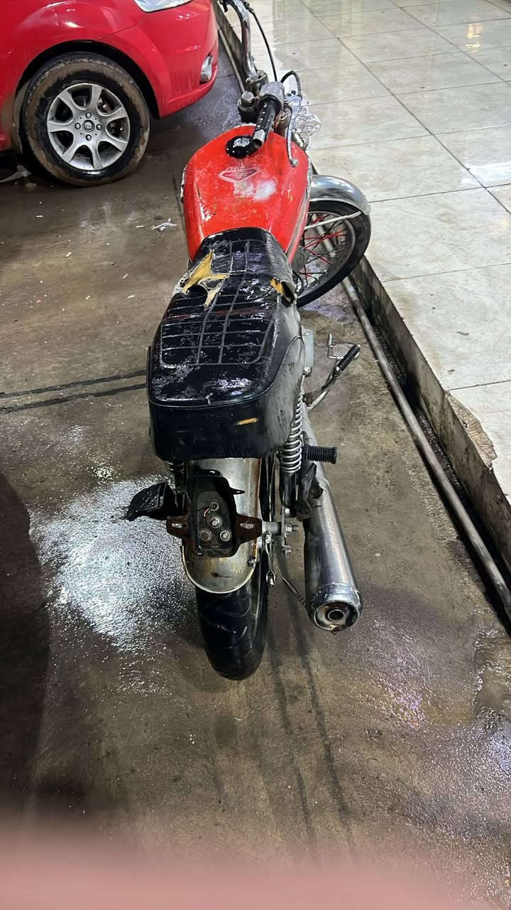 للبيع منفيس السعر 200 رقم وتساب ***********
