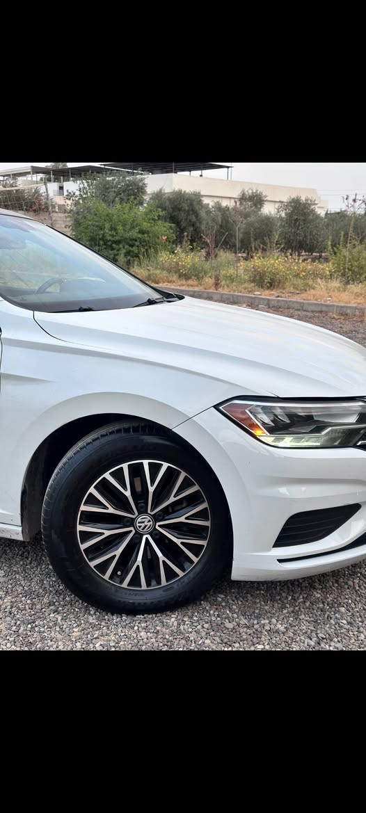 Vw jetta 2021 S
وه ك سبوخ دةركه و نيويكي سبوخه 
پيش پشت كه بس به شه رتي فه حس 
گير مه كينه به ردي گزوز رادار به شه رت 
هه زه ي نويه  به ناوي خؤمانه 
بؤ په يوندي كردن *********** أربيل, العراق
