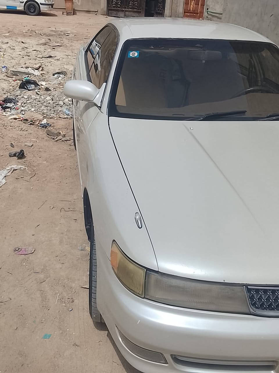 السلام عليكم
شيزر البيع 
مكينه كير توه شادهن بل كارتون 
حداده حلوه 
مشبوغة صبغ حلو قمارتها تخبل 
لا كص لا نقل كفاله من كل شي 
تحويل ثاني يوم 
ضفيره من الطول الطول شغاله 
سنويه منتهيه رقم قادسيه م شروع وطني تحويل بل بصرة 
عليها غرامات ٣٠٠يطيحن من السعر 
٤٥
للاستفسار ***********
العنوان البصرة شط العرب الجزيره
