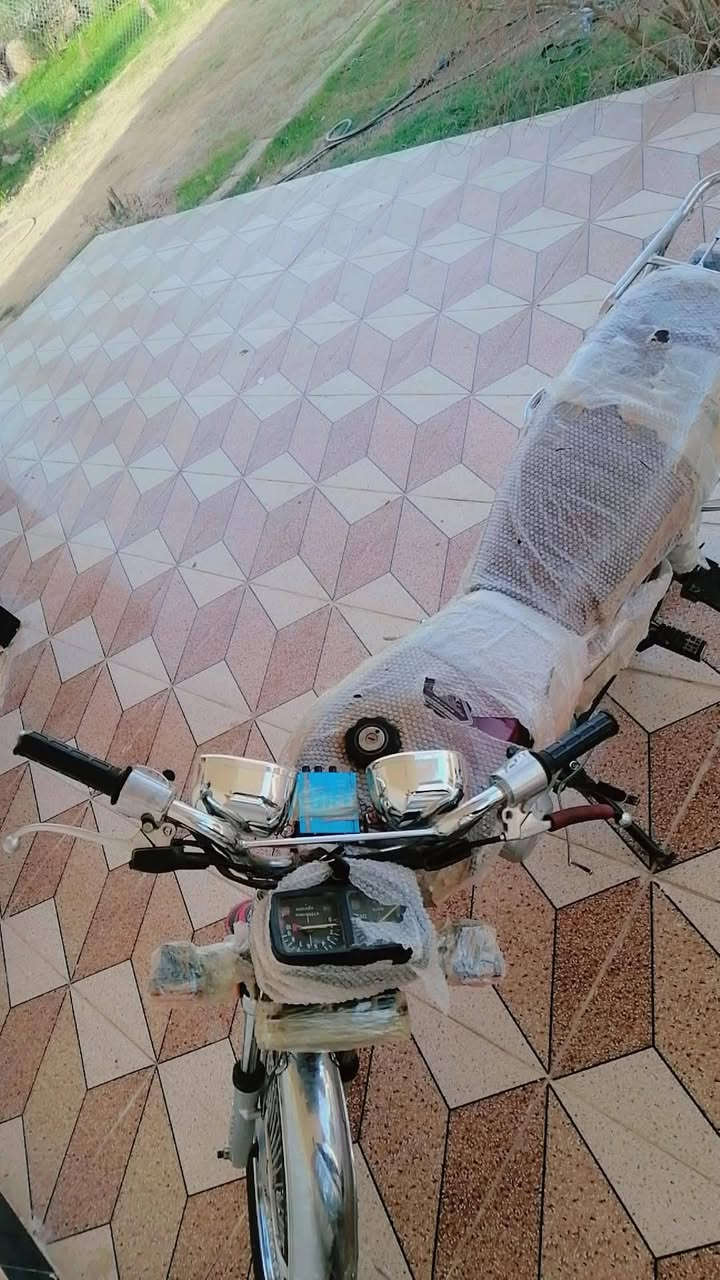 دراجه للبيع 21 دراجه مقفوله محرك ما مفتوح مكان ديالى بلدروز اتصال على الرقم***********
