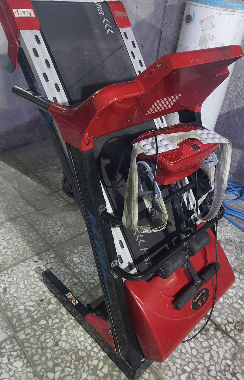 جهاز جري نظيف 
صناعته تايواني اصلي ماركه

جهاز يتحمل أوزان 190 كيلو نظام

جبلي دبل ماطور ضخم

مع جهاز تكسير شحوم مع حزام

بطن مع اوكس فلاش

وبي مروحه تبريد وبي عدات

ستخدمات جهاز كامل

سعره 175 وبي مجال عنوان بغداد الشعب 

الرقم *********** بي واتساب
