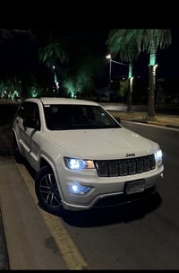 جيب شيروكي مديل ٢٠١٤  فول عده الفتحه مكينه ٣٦٠٠ رقم بغداد بسمي تحويل ث...