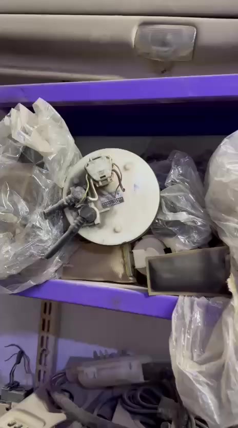 احمد قاسم ***********
#كراون 
#ملكه 
#ابوتاج
