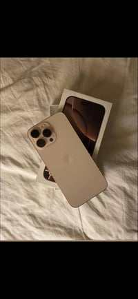 آيفون ١٦ برو ماكس • ٢٥٦ • بطارية ٩٢