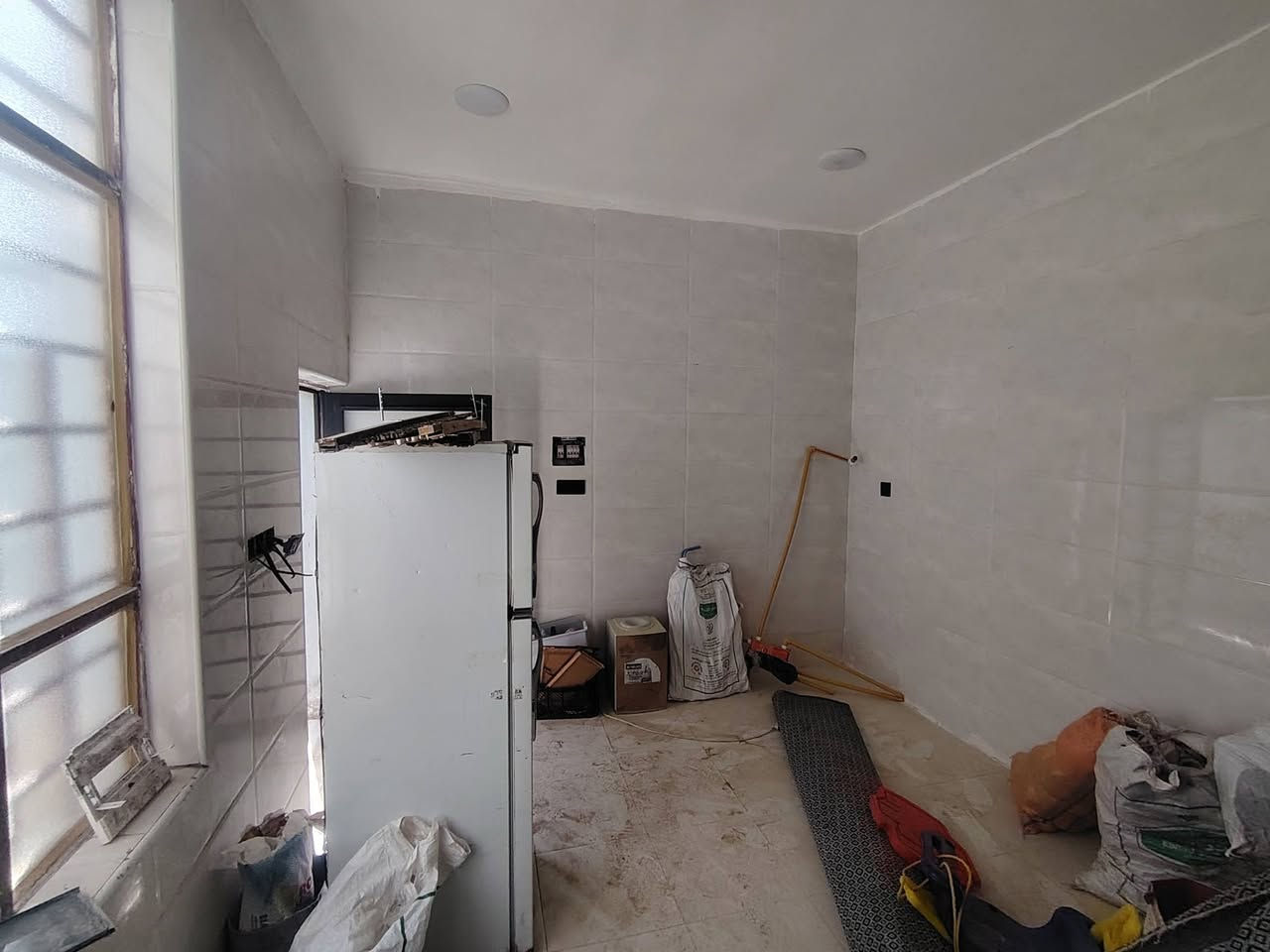 مشتمل للبيع كوت حي الحكيم شارع معارض بيت شريجي او محطة الواسطي مساحه 100متر5×××20 بناء طابوك سكف صب حديث غير مسكون
يتكون من... غرفة نوم... هول... مطبخ... استقبال.. مجمع صحيات.... كراج........
#للاستفسار_مرجعة_مكتب_الريان_الاستثمار_العقار_
كوت_حي الحكيم شارع علاء غريب او قرب أسواق باب الحارة 
بإدارة حسين ابوسند الركابي 
***********
