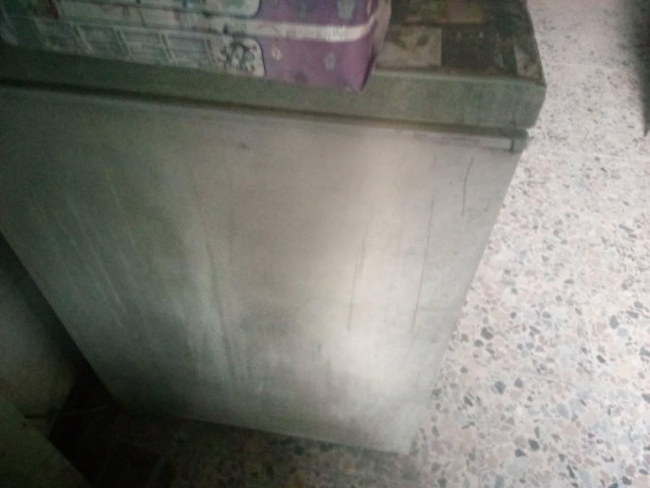 مجمدة+منزلية+وسط+مستعملة+للبيع+مستعجل+لعد+التفرغ.+نظيفة+حيل+مال+محل+صغير+.تجميدها+قوي+يخبل+
شرط+تفحصها+قبل+لا+تشتري+. بغداد, العراق


**إذا كنت صاحب هذا الإعلان وتريد حذفه لأي سبب، رجاءا أرسل رسالة إلى الدعم الفني**