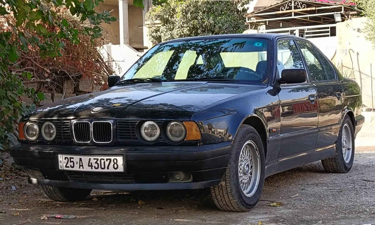 للبيع
Bmw 525 i
 موديل 1992
 كير الاوتوماتيك
لون اسود
رقم جديد الماني رقم كركوك 
سياره نضيفه مابي حادث بس يحتاج صبغ عام
سياره تبريته ثلج
سنوية الى 2030
مكاني كركوك 
سعر 50 ومجال 
***********
*********** واتساب على هذا الرقم

