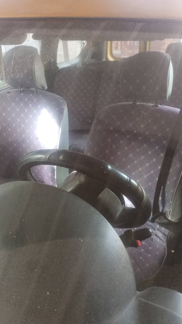 رينو موديل 2010 رقم بغداد محرك كورله و  كير  العنوان الديوانية سعر 36
