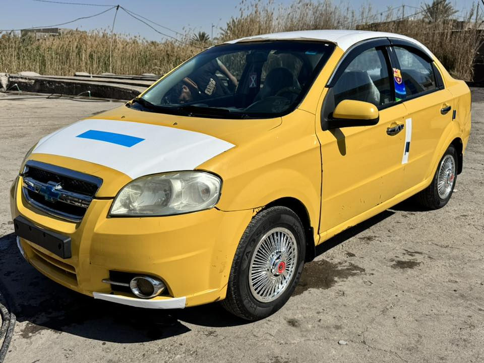 أفيو ٢٠٠٧ خليجي رقم قادسيه مكانها بالحله شارع ٦٠ السياره هستوها داخله هزه تخم تاير جديد وحداديه إماميه خلفيه جديده وكير جديد وظفيره جديده وياها ودواخل كلها جديده مصفره هيئه وغرامات ترايك للمالك السعر ٣٨ وبيها مجال قليل 
للتواصل على الارقم 
*********** واتساب اتصال 
*********** اتصال
