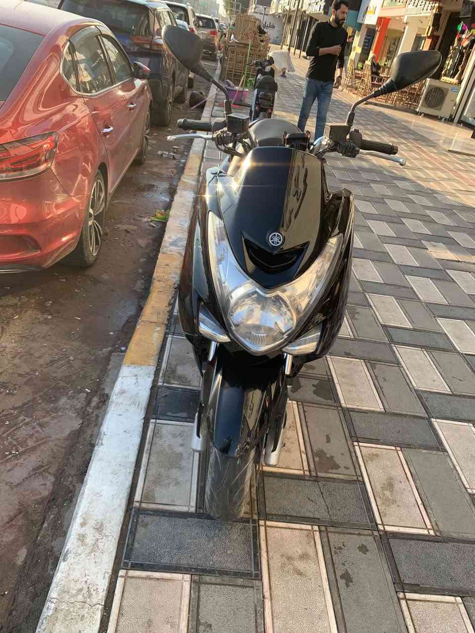 السلام عليكم دراجه ماجستا اس نضيفه كلش تفحص قبل كلشي  ضررها بس جلد الكشن شويا هاذ عيبها الوحيد 
***********
