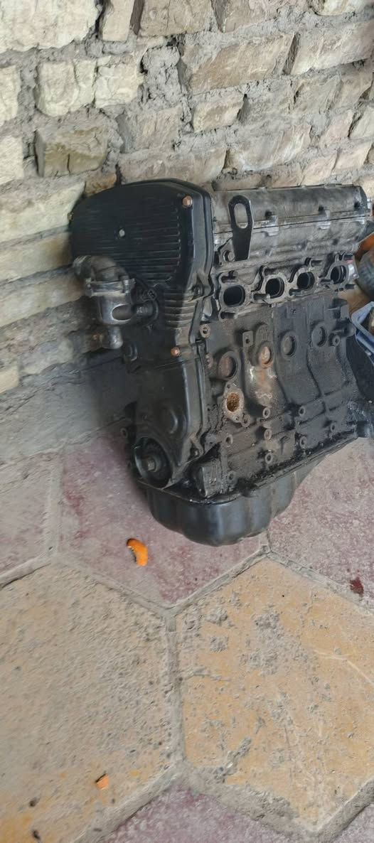 سلا عليكم مكينه كيا سبورتج مسكر بدون تفرعات مكينه خابطه مي ودهن السعر 90الف دينار  مكان بغداد حي اور رقم الهاتف ***********
