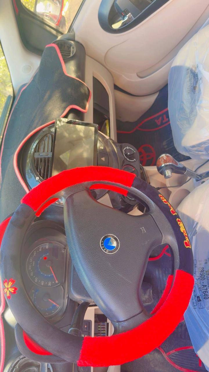 موديل 13 باندا
مصبوغه عام اثر شخوط بسيطه مابيه اي شي 

مكاني المشتل وكدامكم الصور دوشمه شاشه سياره نضيفه 

***********
