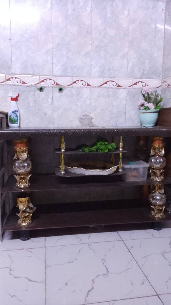 سلام عليكم ورحمة الله وبركاتة عندي غراض للبيع
كاونتر 
ميز مال شاشه
جهاز مال رشاقه 
بسعر مناسب 
تواصل خاص او اتصال على رقم واتساب ***********
