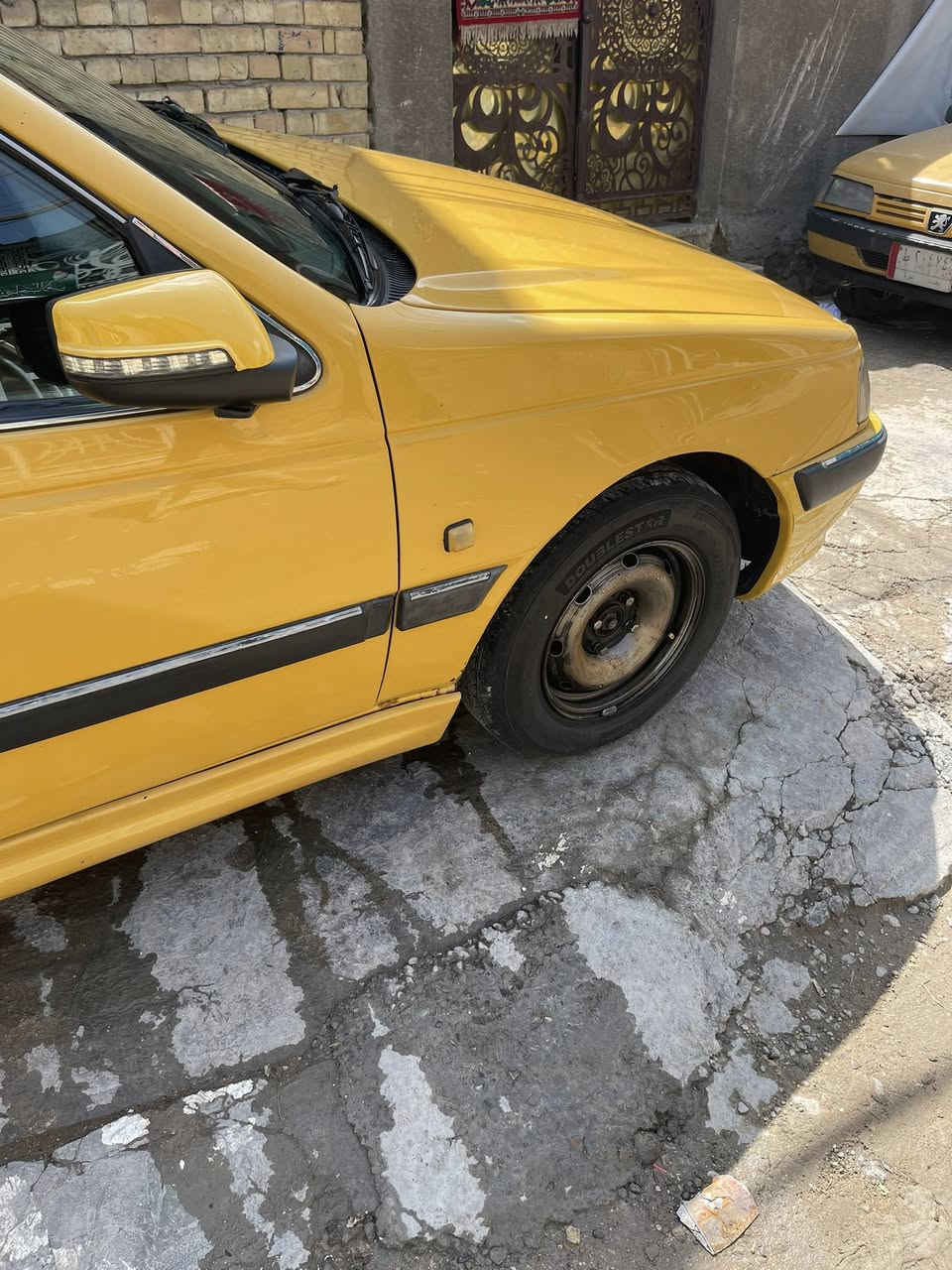 سلام عليكم بيجو بارص مديل 2015 بيه صبغ بس البنيد الباقي مكفوله كير مكينه تبريد حداديه تخم تاير كله جديد سياره جديده بلاديه العنوان البلديات سعر 44 بيه مجال حك جيه ***********
