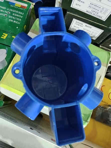 عروض خاصة 
بـــ 1000 دينار فقط 🫣 
عنوانه شارع اعدادية النعمانية مقابل مطبخ ابن وافي بصف كهوة أبو سندس 
للاستفسار/ ***********
