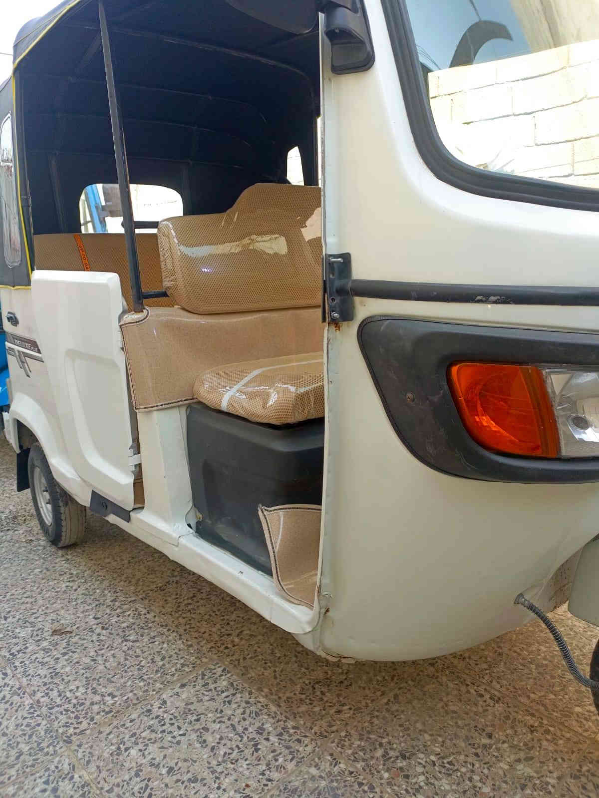 شباب 21 بيها لغد صبغ والكاعيات  كفاله مكينه وتراي زيرو مامفتوحه لوحه وسنويه انكليزي 5800 مكاني البياع الشرطه الخامسه قرب جامع الجميلي هاتف 📞 *********** الشراي يتصل
