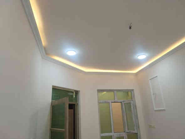 دار للبيع بسعر مناسب جدا المساحه ١٠٠ متر الديوم المربع الثاني قريب من المستوصف الصحي والمدارس السعر ٦٩ للاستفسار الاتصال على الرقم ***********
