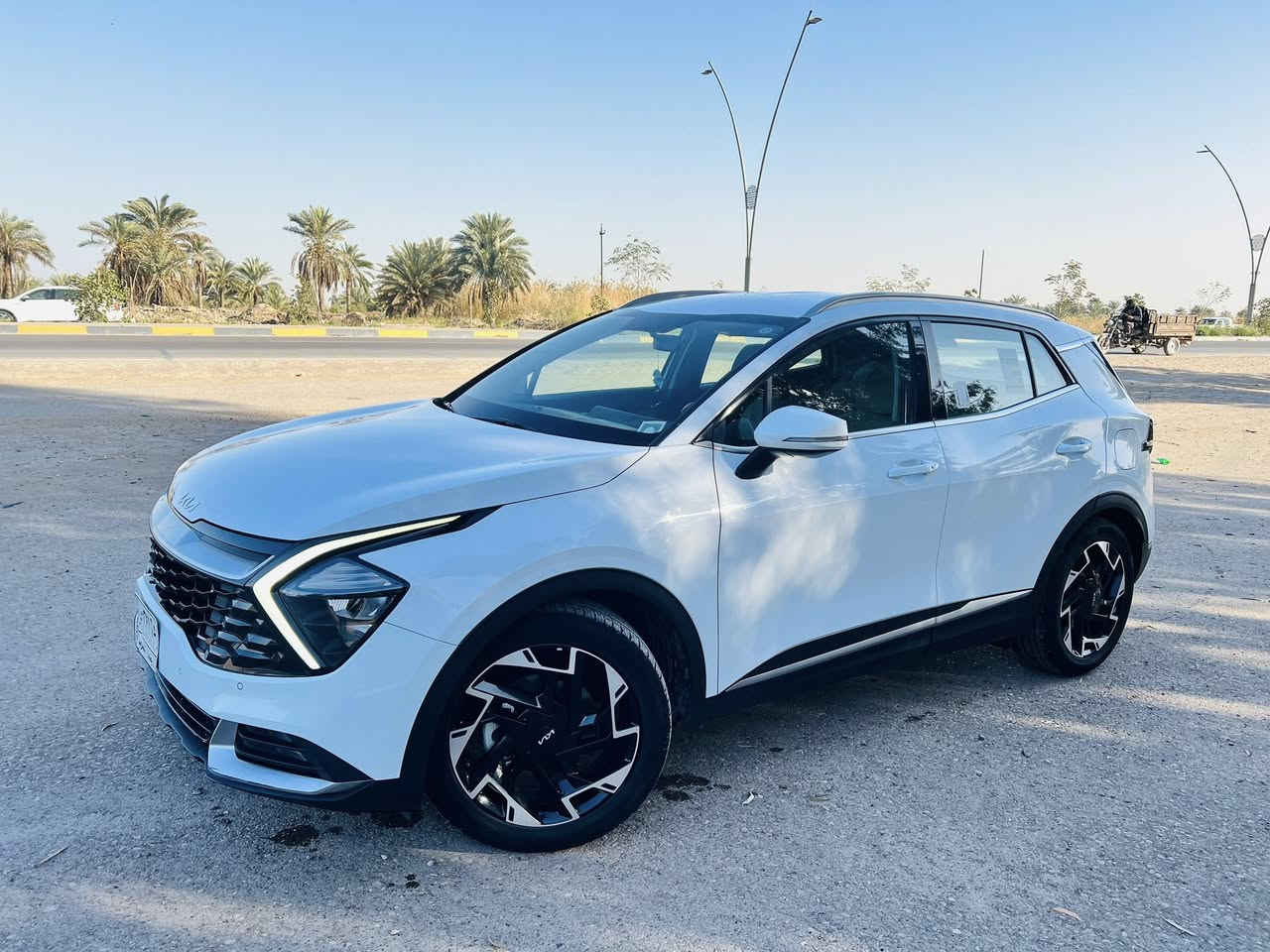 سبورتج ٢٠٢٣ مكفوله كفاله عامه من البارد والصبغ فول عده البنرومه  ماشيه ٥٥ رقم بغداد انكليزي هزه ورقم جديد سياره كلش نضيفه السعر ٢٠٩ وبيها مجال بسيط للاستفسار *********** او *********** مكلف بنشر اتصل
