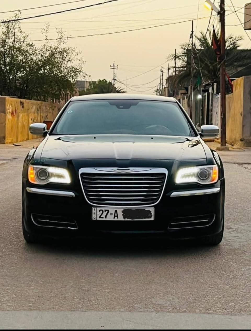 أوباما 12 سياره مكينه 3600   مكينه كير  شرط الفحص شاشة كبيرةكشنات تدفئة تحكم كشنات كهربائي  كاميرا تشغيل عن بعد كلاص ثلاجه   حداديه اكسن تبريد ثلج تخم تاير سياره بيها فقط جاملغين اماميات وجاملغين خلفيات صبغ وبيها بيبان مفتحه ومطبعه كشرها كلش نظيف لا شخوط ولا بارد ولا دحجات  مكان سياره طوريج سعر ١٣٧وبيها مجال بسيط فقط بيع بدون مراوس. ***********
