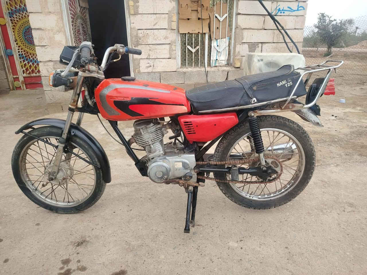 السلام علیکم دراجه للبيع أوراق كامله بعدهن بجيس اصولي موديل 17 وكيلها بل كحلاء دراجه مكفوله شاصي ومكينه تخم تاير جدید 480 وبيها مجال مكاني كحلاء رقمي *********** مستعجل على البيع
