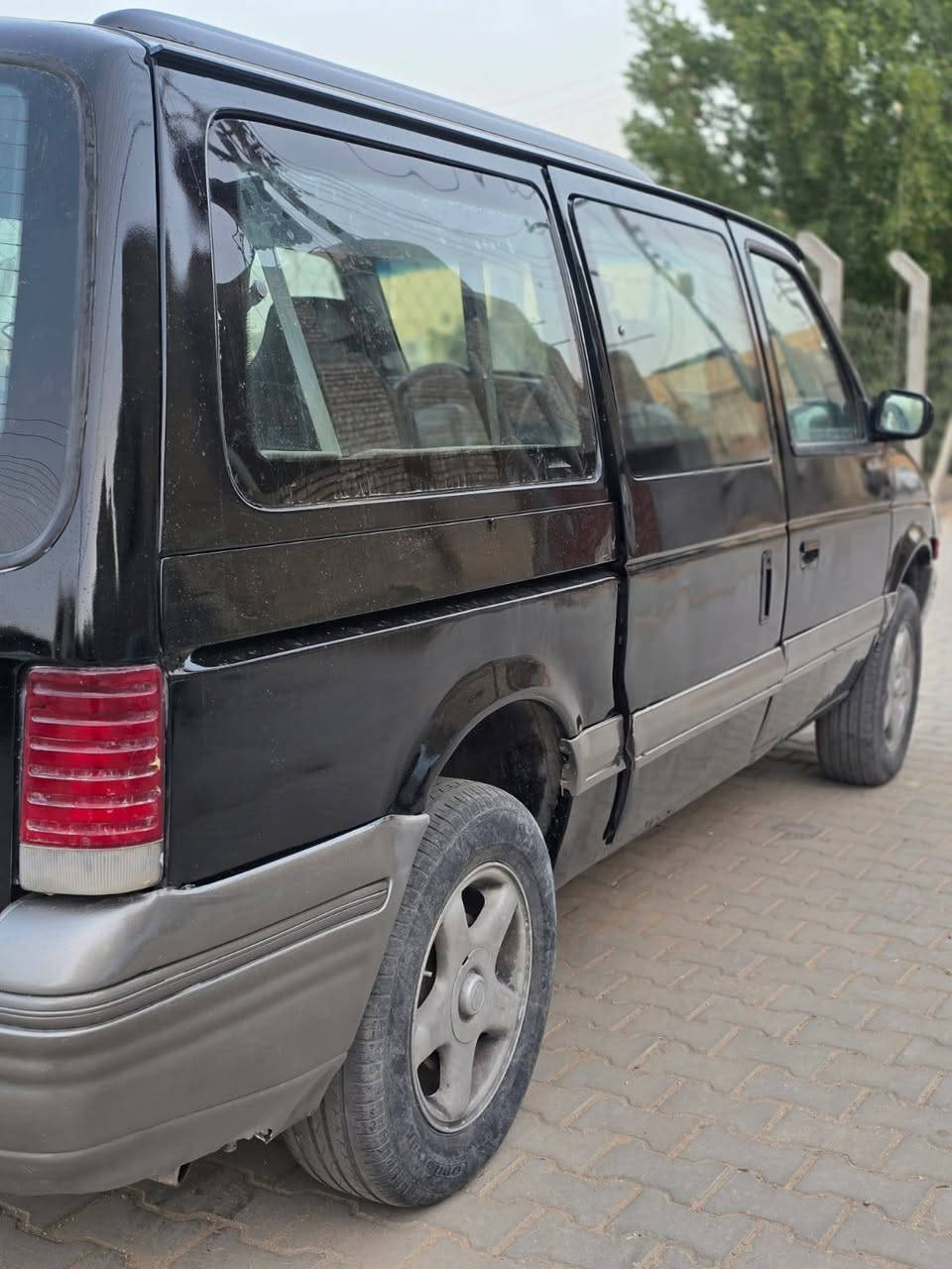 گلايزر موديل 95 
رقم بغداد انگليزي باسمي 
سنويه جديده ومحدثه
محرك ونجي مرتب
مصبوغه عام للجماليه فقط
سمكره باتري وتايرات وداينمو واتر بم وفيت بم جدد 
حداديه مقبوله تبريد عاطل يحتاج تصليح والگيجات تحتاج كهربائي
السياره ماعايزها شي ماشاء الله
مكانها كربلاء المقدسه
((حلالي عندي وفلوسك عندك))
ترهم بيع بسعر 45 وبيها مجال للجاد والشراي
وترهم مراوس بتكسي حسب الأتفاق 
للأستفسار
***********
وبي واتساب
