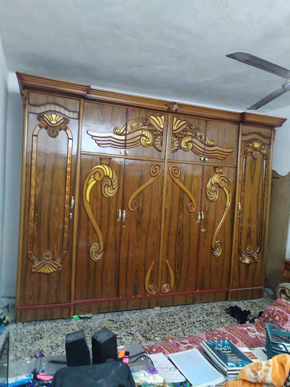 غرفة نوم للبيع السعر ٧٠٠ وبي مجال للأستفسار التواصل واتساب ***********
