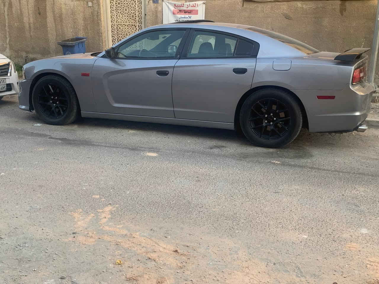 السلام عليكم
جارجر rt max 2013 خليجي بيها شبر بالجاملغ فقط الباقي كفالة فول مواصفات 

رقم بغداد الدولي رادار امامي وجانبي

فتحه شفتات كشتات خزن ميموري 

كلاصات حار وبارد  ستيرن كهرباء ودواسات كهرباء عينة 300 

دبات ht ريمونت السعر ١٥٥ وبيها مجال  *********** للبيع والمراوس
