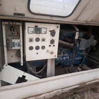 مولد بيركز  انكليزي 100ك ف 400انبير  لبيع استعمال موكب فقط ايام الزيار...