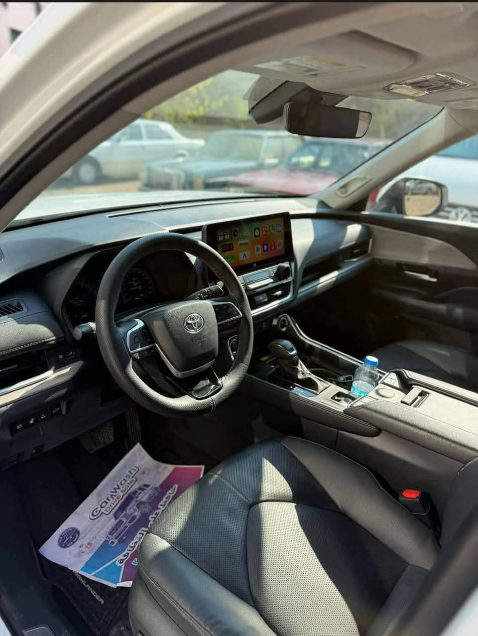 السلام عليكم للبيع كراند هايلاندر Limited 2024 بانزين
كلين تايتل ماشية18 
 الف ميل قابله للزيادة 
السيارة فول مواصفات أعلى شي بل كراند
تبريد تدفئه كشنات 
تدفئه كشنات الخلفيه 
بانورما 
خمس كامرات 
رادار أمامي وخلفي وجانبي 
الستيرن هيتر
المري هيتر
جنطه كهرباء 
كشنات منفصله Vip
مكانها بغداد 
***********

