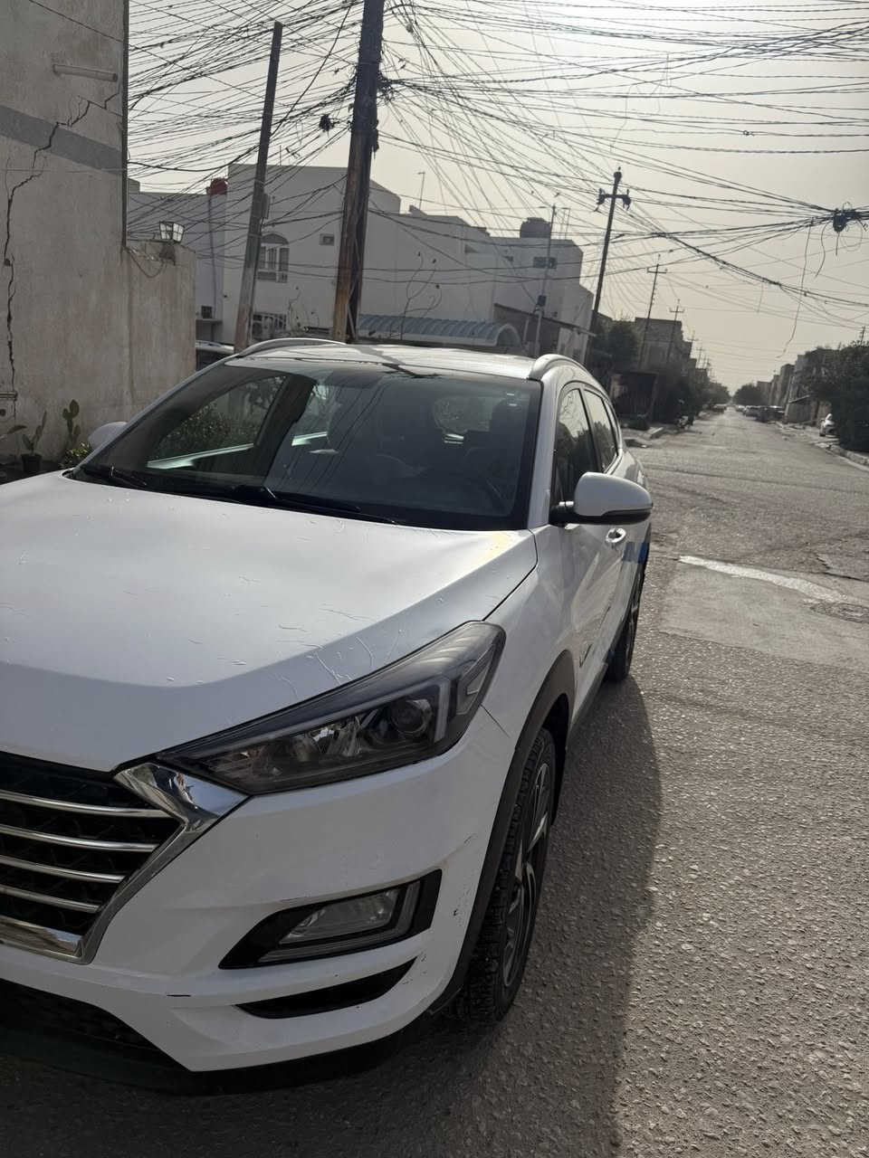 توسان موديل 19 خليجي رقم اربيل دولي راعيها بكربلاء  فول مواصفات عدى البانوراما ماشية 130 قابل للزيادة 
كير ومكينة ع وضع الشركة مكفولات تدفئة تبريد السيارة ما بيها نقص بيها بنيد تبديل بدون حادث ومكانين بارد بسيطات للبيع فقط السعر 187 مكان السيارة كربلاء 
***********
