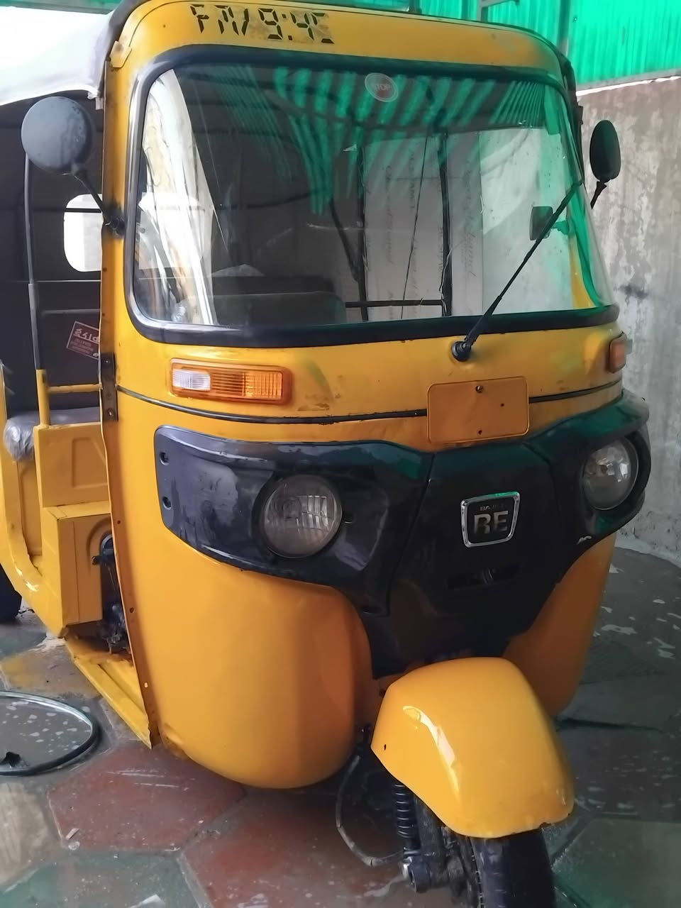 سلام عليكم تكتك موديل ٢٠٢٠ اوراق شركه المصطفى وياك للترقيم تكتك بس دوس معمره   مكاني بغداد جديده ***********سعرها ٥ ملاين
