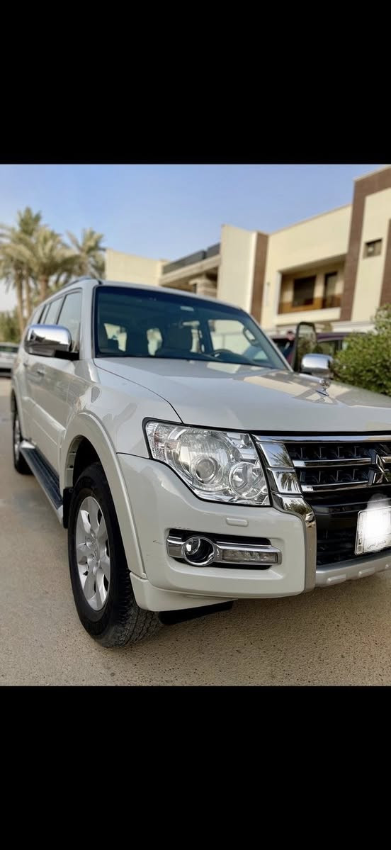�
✅ فول مواصفات 1/1
✅ ممشى 86 ألف كم فقط (على إيد وحدة)
✅ محرك 3500cc مكفول
✅ كير مكفول
✅ برغي مفتوح
✅ دهن شركة وكالة
✅ فتحة سقف
✅ جلد كهرباء
✅ تبريد 3 قطع
✅ دفلوك (Diff Lock)
✅ 7 راكب

📄 رقم بغداد
📍 بغداد – زيونة

🚗 نظافة عالية جداً وجاهزة للفحص شرط الفحص.

📞 ***********
واتساب / اتصال

السعر 195 ورقة بيها مجال

#باجيرو #جنتور #Pajero #Mitsubishi

