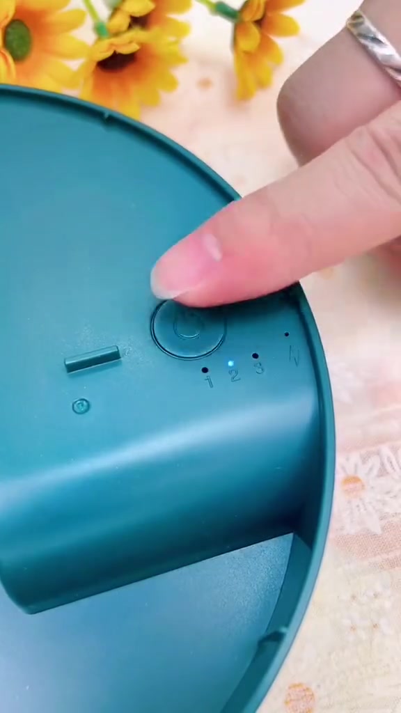 🔥 مروحة مكتبية صغيرة 🔥
💨 حجم صغير ومناسبة للمكتب والغرفة
⚡ 3 سرعات تبريد قوية
🔋 شحن كيبل + بطارية قابلة للشحن
💡 خفيفة وسهلة الاستخدام
🚚 توصيل لجميع المحافظات
📦 متوفرة من بيج فوتكس للأجهزة
📩 اطلبها هسه قبل النفاد 🔥


**إذا كنت صاحب هذا الإعلان وتريد حذفه لأي سبب، رجاءا أرسل رسالة إلى الدعم الفني**